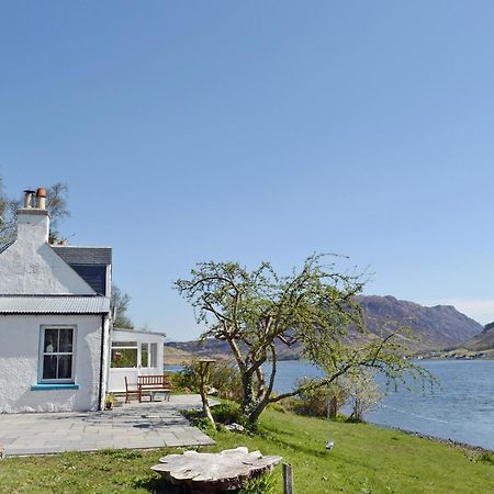 Loch Shore Cottage Dornie Eksteriør bilde